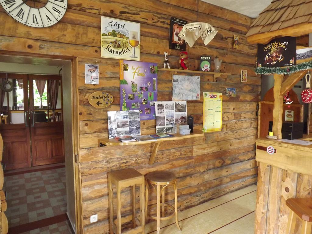 Bar Hotel Restaurant Le Margeriaz Les Deserts  Exterior photo